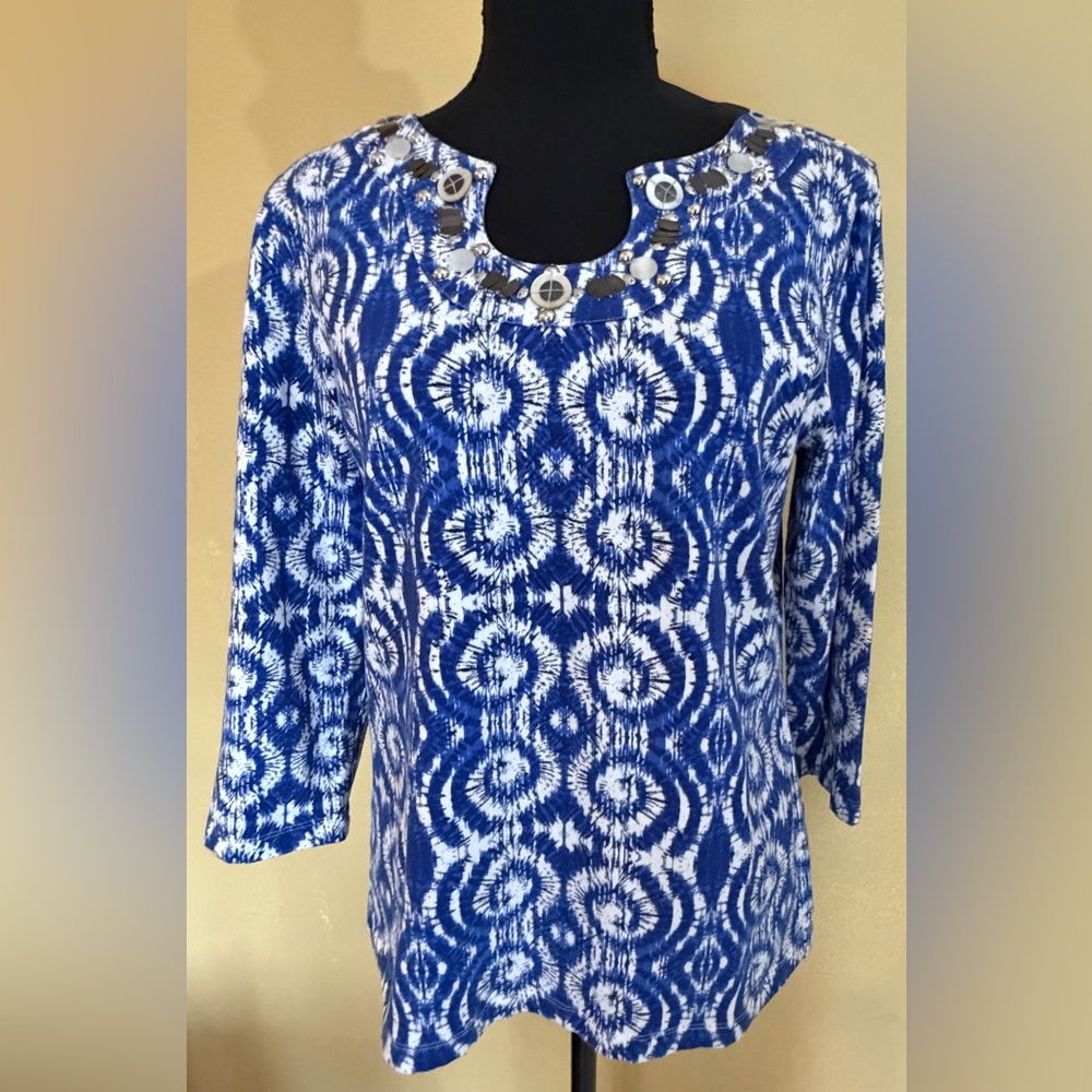Ruby Rd. Blue and White Swirl Pattern Blouse